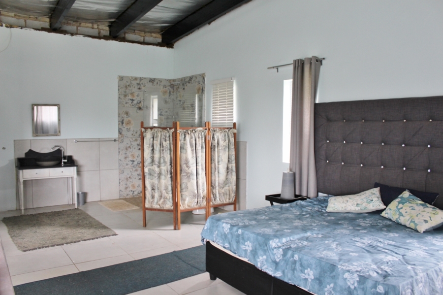 4 Bedroom Property for Sale in Bathurst Eastern Cape